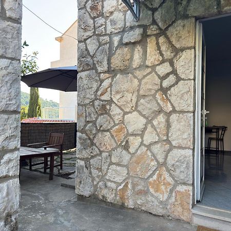 Cosy Apartment Close To Lapad Promenade And Beach ドゥブロブニク エクステリア 写真