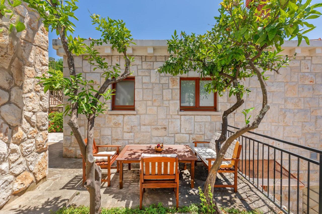Cosy Apartment Close To Lapad Promenade And Beach ドゥブロブニク エクステリア 写真